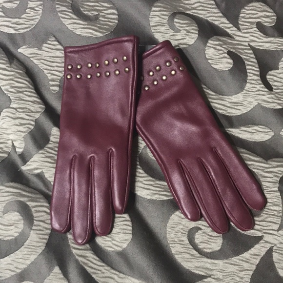 Worthington Accessories - Deep Red Leather Gloves with Studds